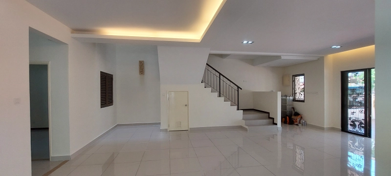 2.5 STOREY TAMAN SUNWAY CHERAS BATU 9, Actual, CORNER LOT, Fully RENO, Low Deposit