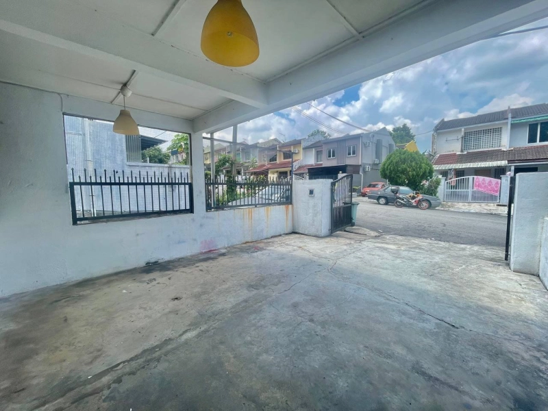 TAMAN DELIMA CHERAS KL DOUBLE STOREY HOUSE FOR SALE ENDLOT FREHOLD
