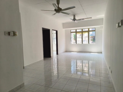 Taman Pusat Kepong Shop Aparment - Strata title