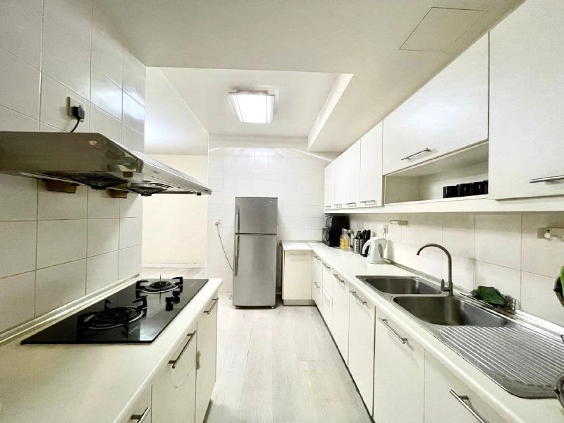 KIARA DESIGNERS SUITES MONT KIARA