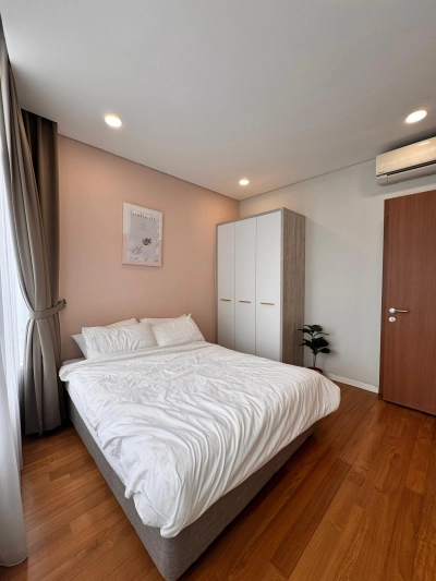 Sky Suites KLCC-level 15-450m / 5 mins walk to KLCC