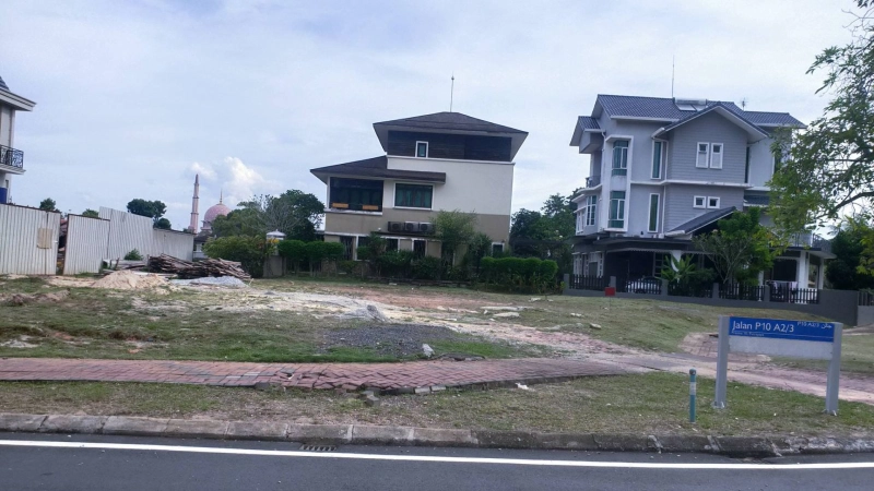 Corner Plot Bungalow Lot Precinct 10, Putrajaya For Sale