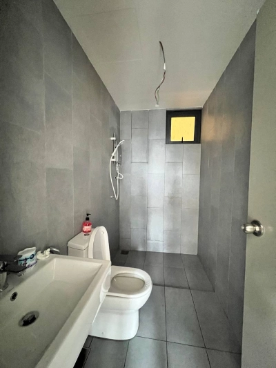 M VERTICA CONDO CHERAS