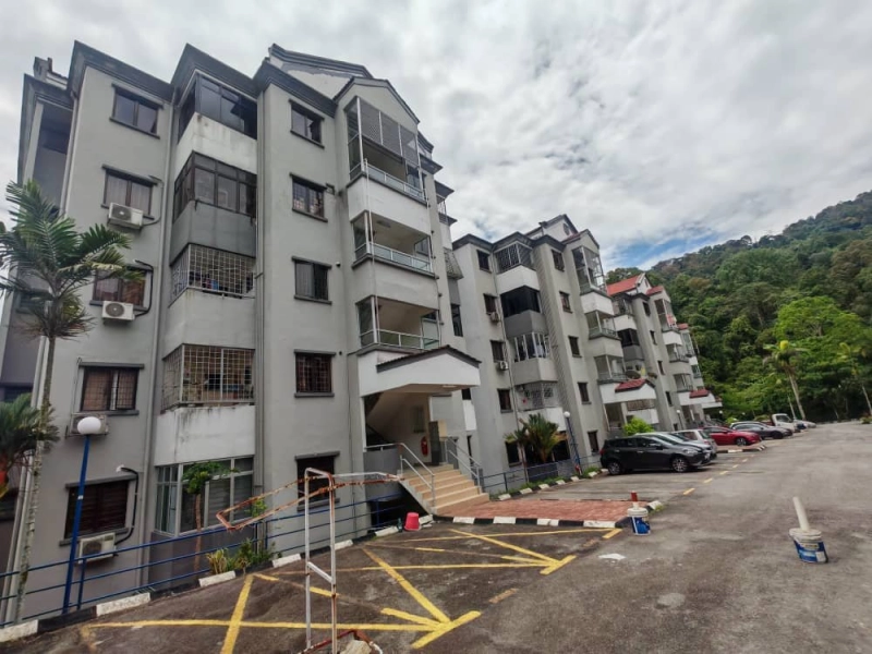 Casa Venicia Greenview Apartment @ Bukit Idaman, Batu Caves-Blok G Tingkat 4-Ready Now