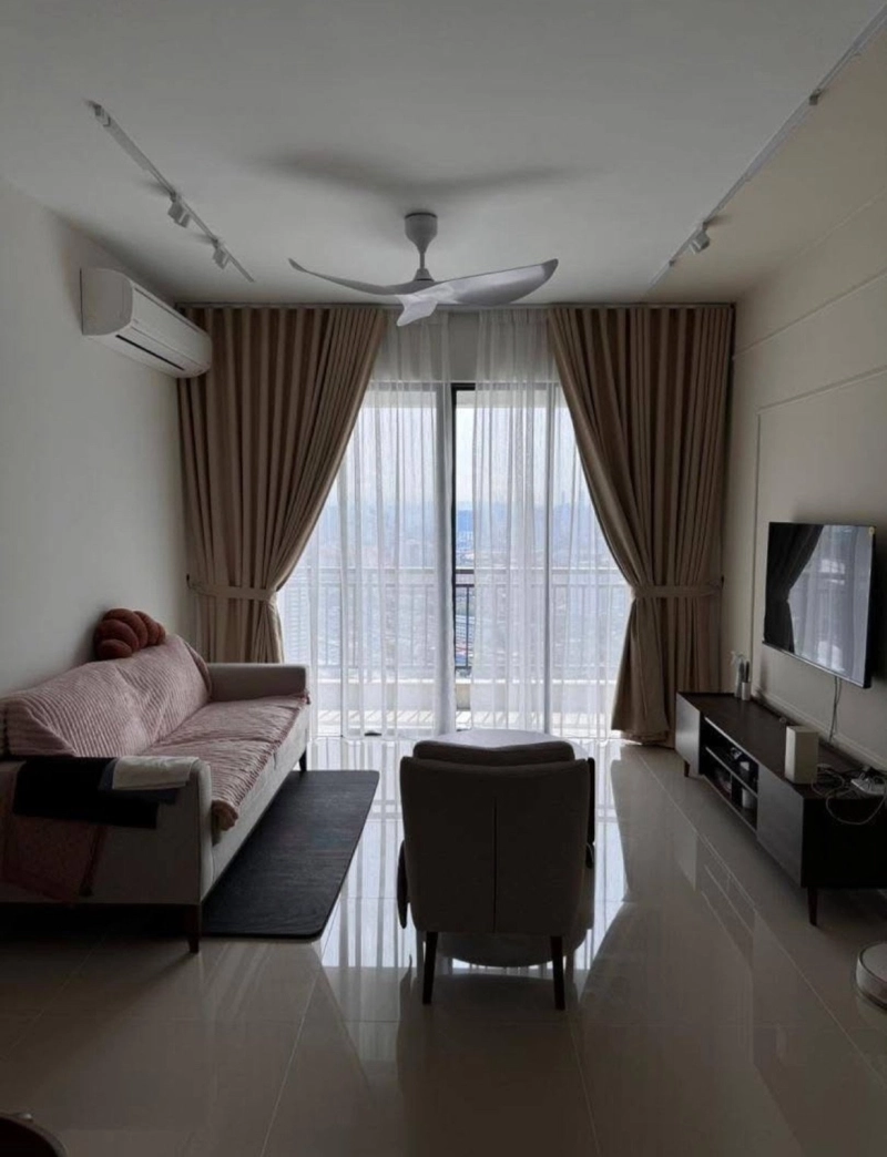 Fully furnished studio unit