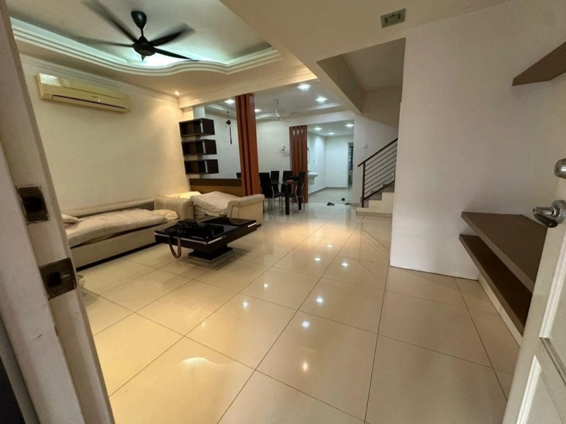 2 STOREY USJ 1 SUBANG JAYA, Actual, FULLY EXTEND & RENO, Low Deposit