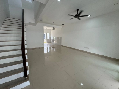 BANDAR AINSDALE TERRACE SEREMBAN 2