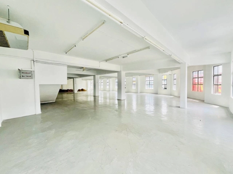 For Rent - Corner Lot 3 Storey Shoplot, Taipan Business Centre, Subang Jaya