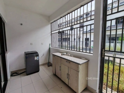 Lyra Bandar Bukit Raja Klang Partially Furnished unit For Rent