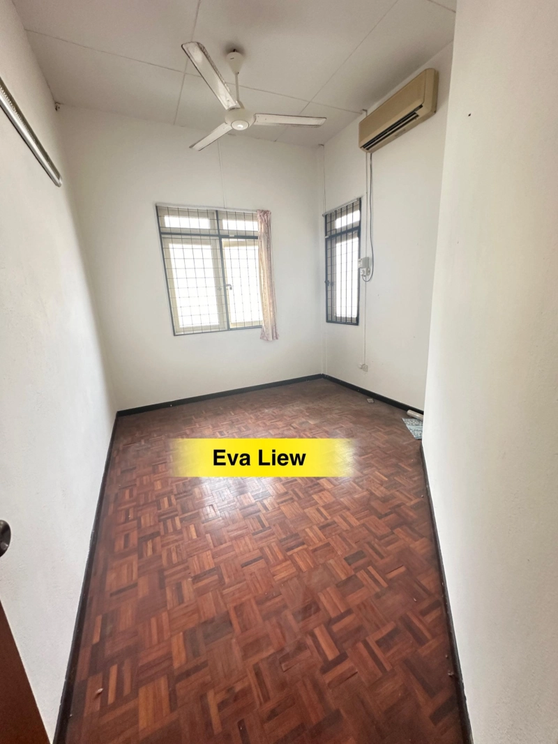 2 Storey Terrace at Cangkat Sungai Ara Non split level Renovated