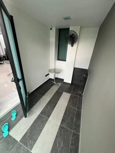Nusa Idaman 2 Storey Semi D 40x80 Full Renovated For Sale