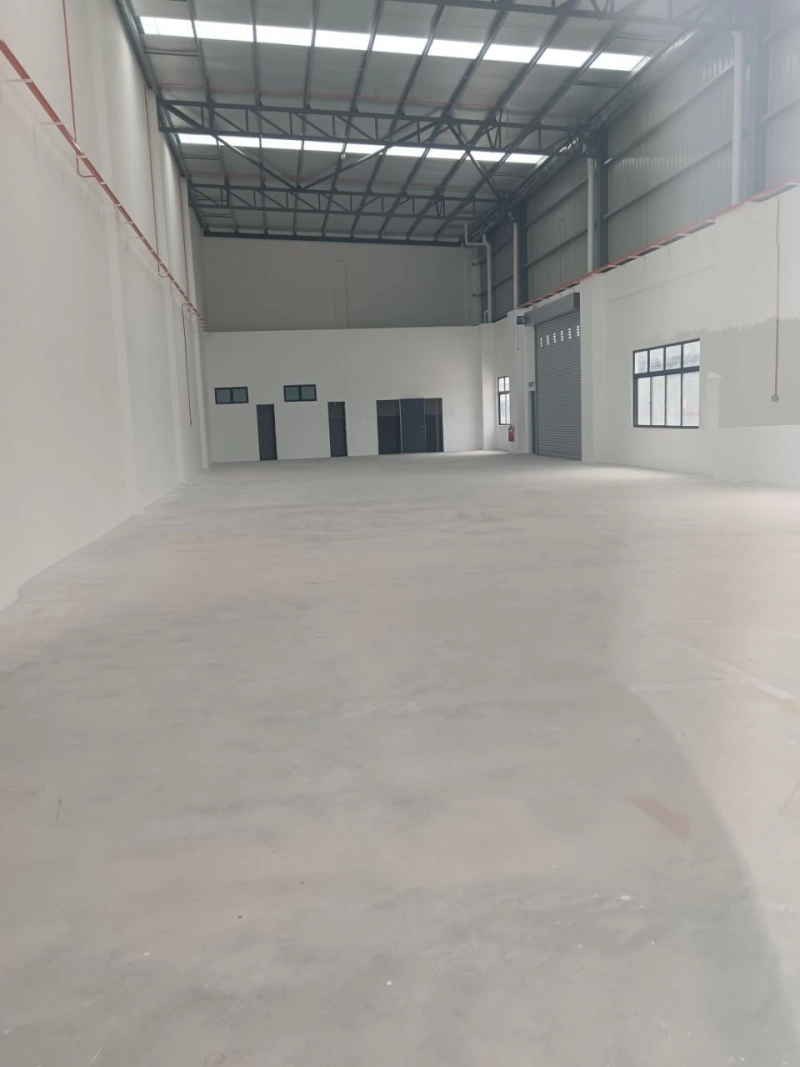 Kempas Single Storey Cluster Factory