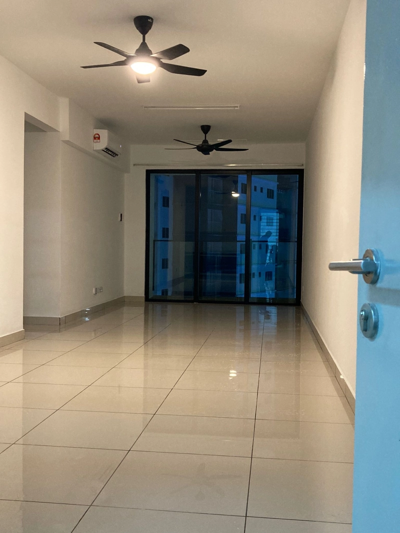 MIZUMI RESIDENCE Kepong, Actual, Renovated, Facing POOL, Low Deposit