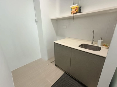 Binjai 8 @ KLCC - Fully Furnished Office, level 33a KLCC view, Ready unit, Open for Reservation Now