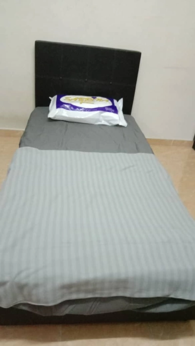 Taman Bukit Anggerik,Cheras,Medium room