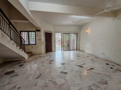 Double Storey Terrace in Bandar Indahpura – South-Facing, Unblocked View