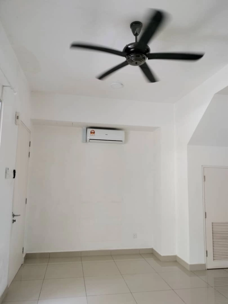3 Storey Gated Guarded Freehold Bayu Height 2 Seri Kembangan Desa Serdang P