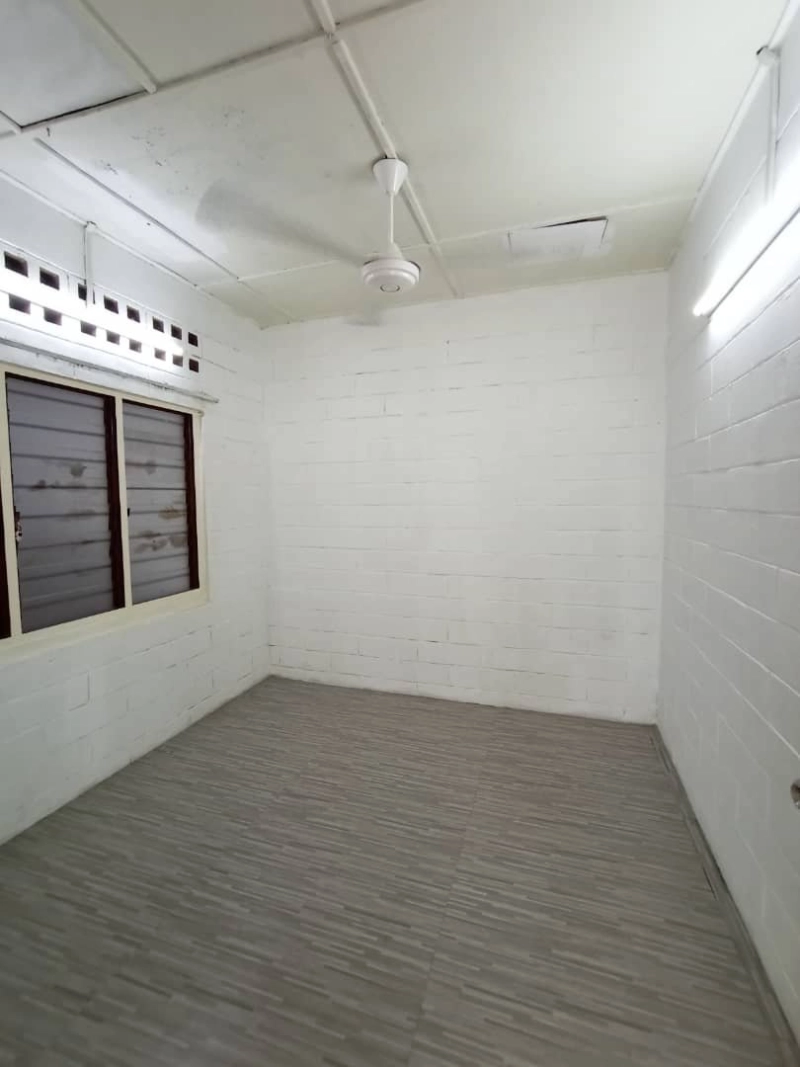 Kepong Baru - 1 sty House, CORNER