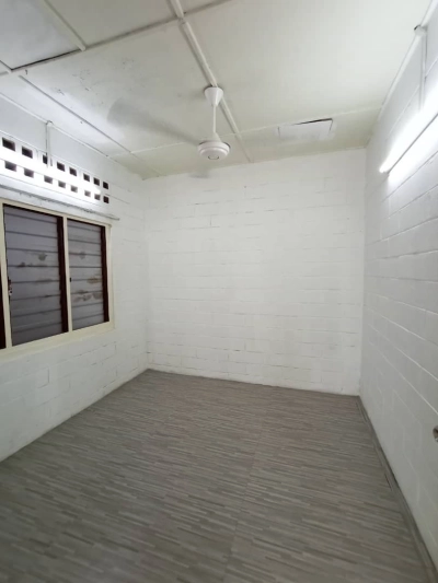 Kepong Baru - 1 sty House, CORNER