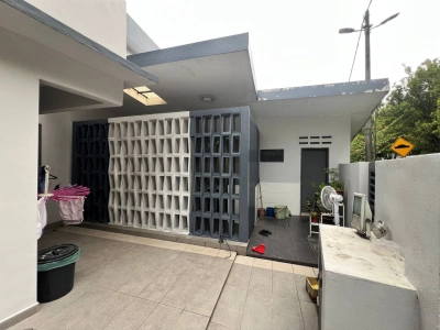 TAMAN PERMATA KL CORNER LOT