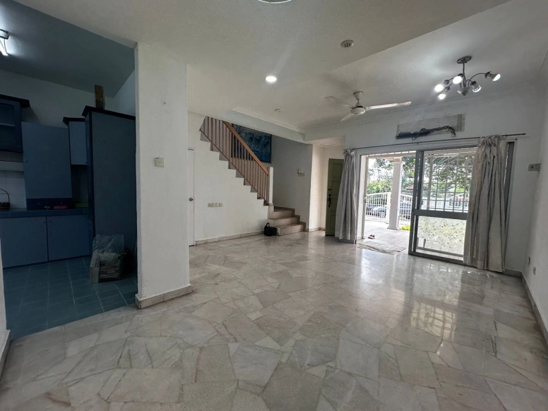 2 STOREY USJ 13 SUBANG JAYA, Actual, Fully Extended, Facing NORTH EAST