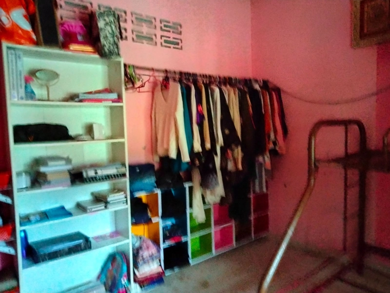 Female Tenant Wanted. Contact Mas 013 6757367