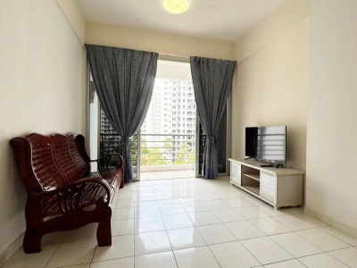 Putra Place Bayan Lepas Queensbay Mall area worth to buy Well Conditio