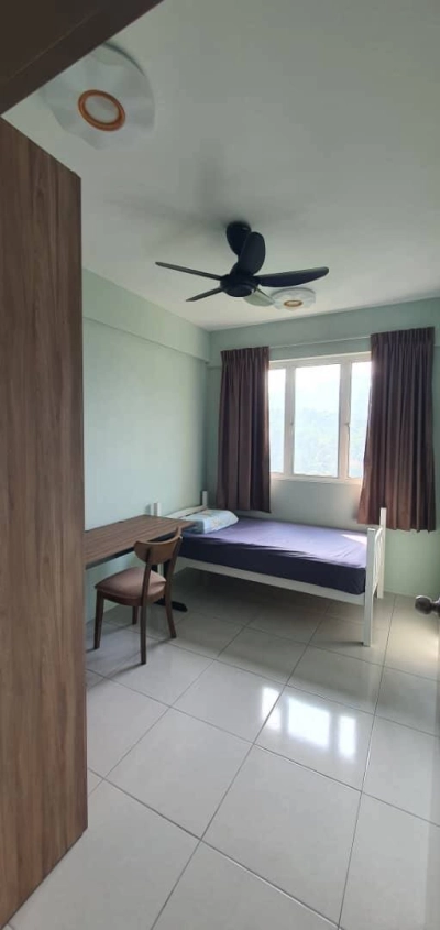 Fairview Reidence Bayan Lepas Furnished & Renovated 970sf 2 Car Park