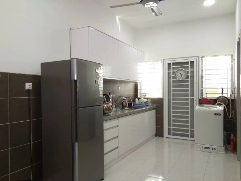 Fully Renovated & Extended 2 Storey Terrace Cherry Hillpark Puncak Alam