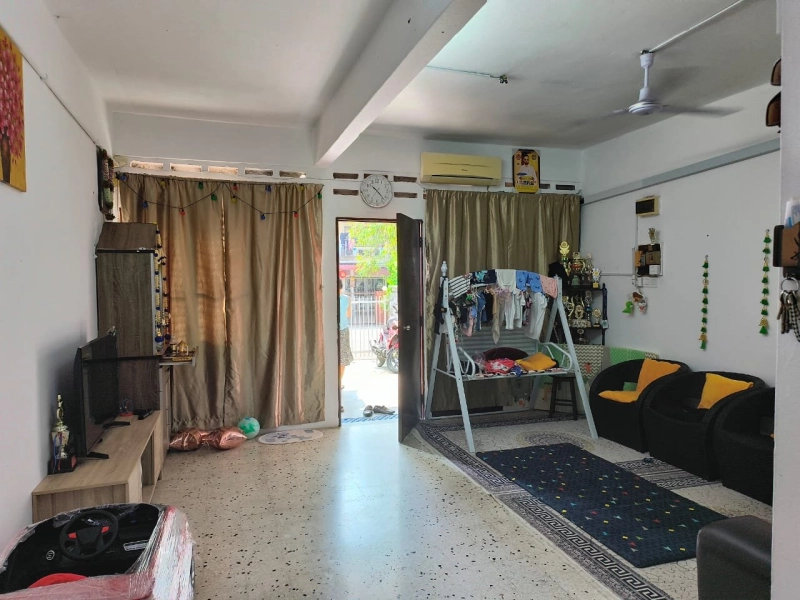 2 Storey TAMAN EASTERN Jalan Ipoh, Actual, Freehold, Near MRT / KTM, Low Deposit