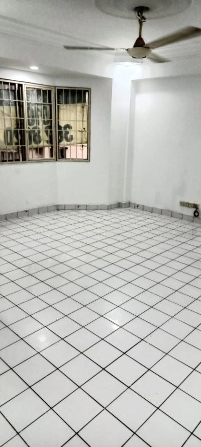 DESA DUA APARTMENT Kepong, Actual, New Painting, Reno, Move In Ready