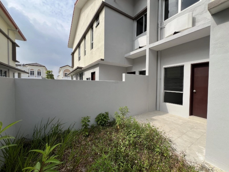 Setia Alam Sari, Bangi Semi D Cluster 2 Storey Caralyn