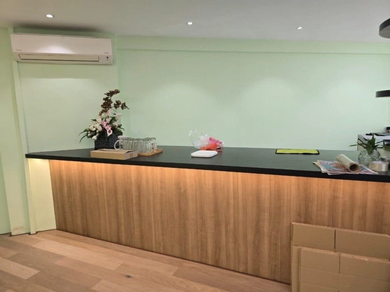 4.5 Storey SHOP KAWASAN 18 KLANG, Actual, CORNER LOT, Premier Location, Low Deposit