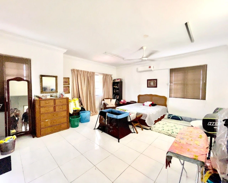 BANDAR PUTRA PERMAI SEMI D SERI KEMBANGAN