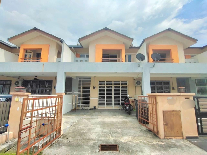 Sungai Buloh Double Storey Terrace Seri Pristana 6,  Selangor