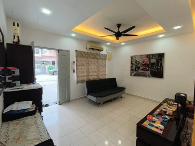 2 Storey TAMAN PINGGIRAN INDAH Batu Caves, Actual, FULLY Renovated, Low Deposit