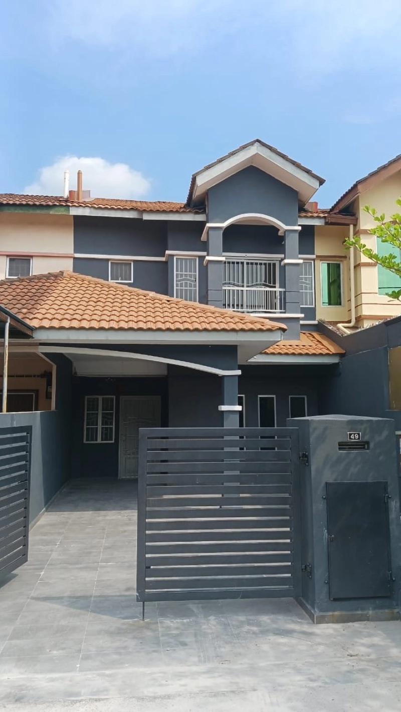 Renovated & Extended 2 storey house-Bandar Puteri @ Klang-Sale below bank value Rm142k