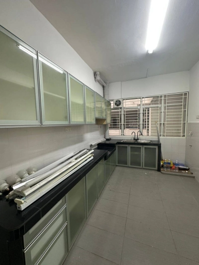 Spacious Unit Well Kept 162 Residency Apartment, Selayang For Sale
