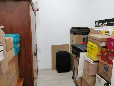 Move In Condition, Renovated 3 Storey Semi-D @ The Airie for Sale