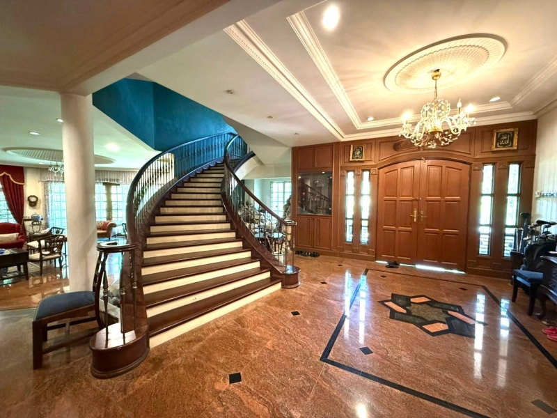 SAUJANA RESORTS U2 BUNGALOW SHAH ALAM