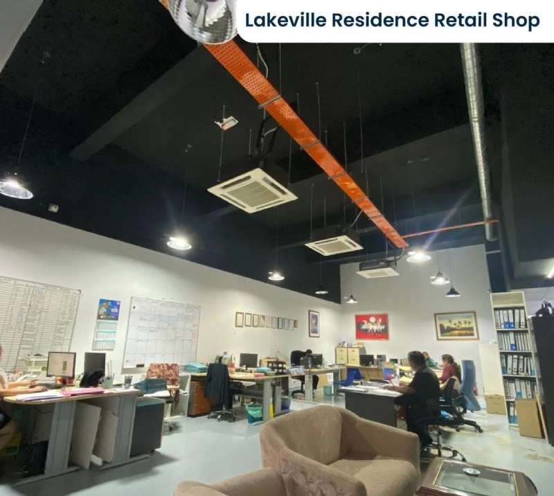 LAKEVILLE SHOP LOT Jalan Kuching, Actual, Facing MAIN ROAD, Low Deposit
