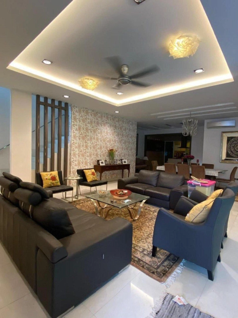 MUTIARA GOMBAK SEMI D CORNER