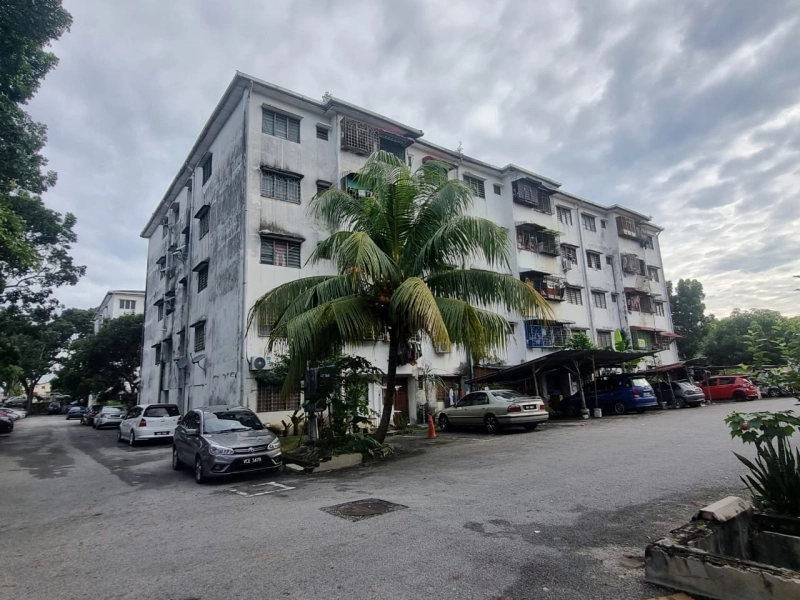 Rumah Pangsa Bukit Mewah @ Kajang-Block E Tingkat 4 top floor-Ready Now