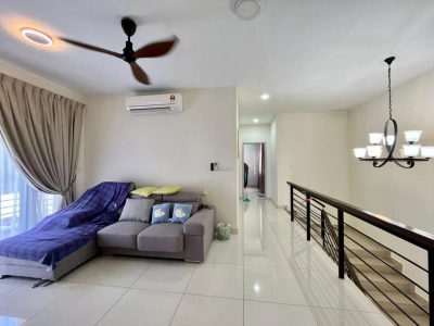 Kulai Indahpura Raintree Residences 2Storey Cluster House 4Rooms 4Baths Renovated Unit For Sale