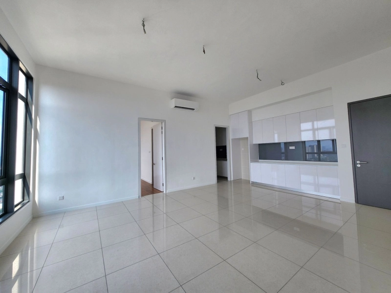 The Maple Residences - Residential Title Pet-Friendly and Ready to Move In Soon