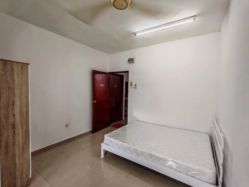 Room 3 RM650 @ Glenmarie Cove, Port Klang - Ready unit
