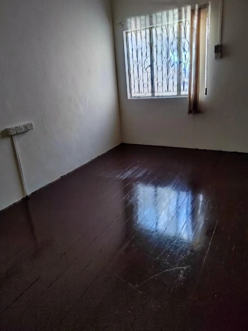 2 Storey Terrace @ Jalan Jones