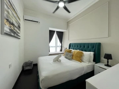 Master Room At R&F Primcess Cove, JB