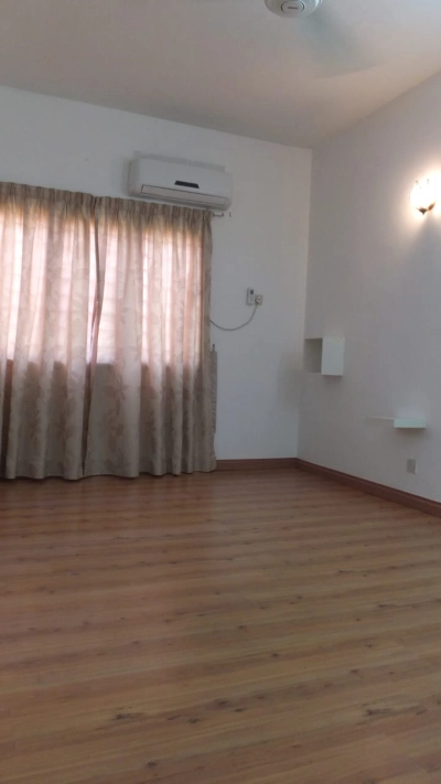 Mutiara Court Block 37