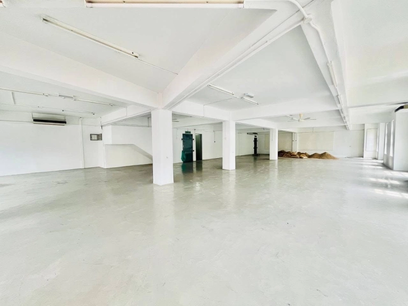 For Rent - Corner Lot 3 Storey Shoplot, Taipan Business Centre, Subang Jaya